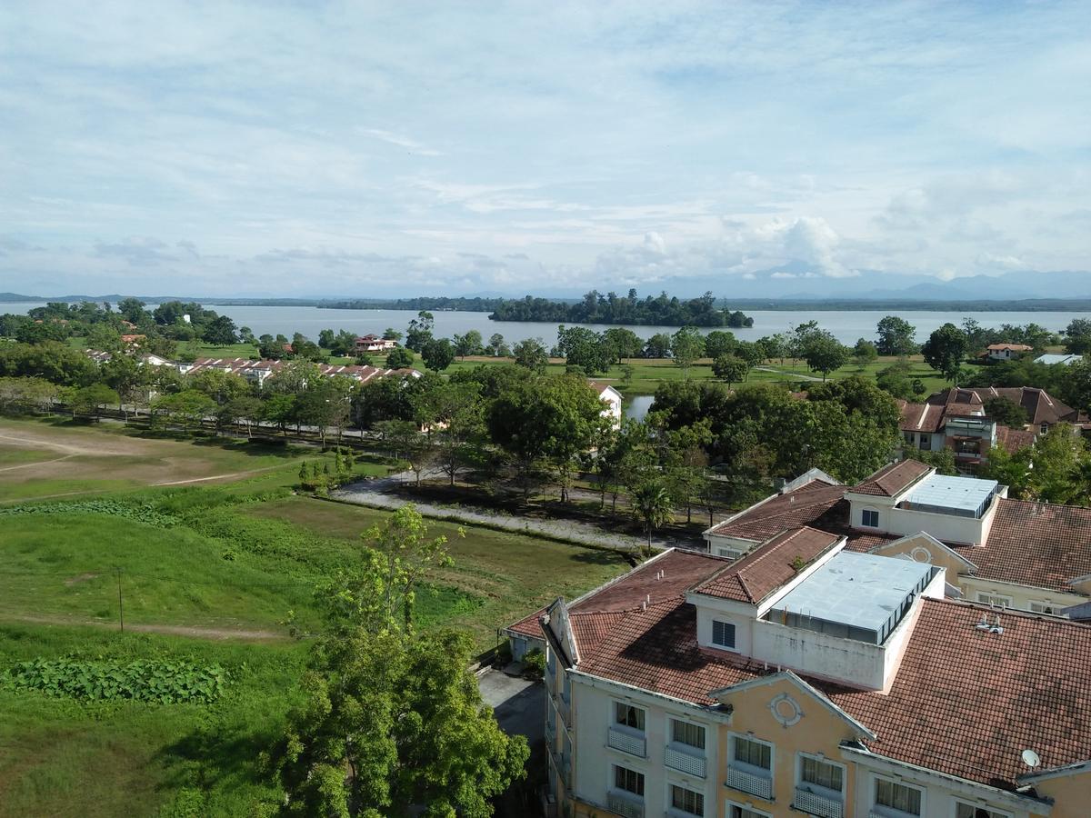 Sanie Guest Room Suria A' Apartment, Bukit Merah Laketown Resort Kampong Kubu Gajah  Bagian luar foto